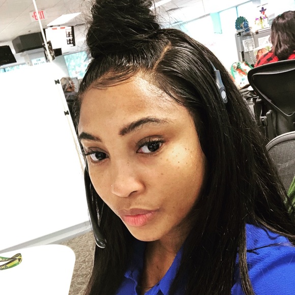 Meet your Posher, Crystal - Picture 2 of 2